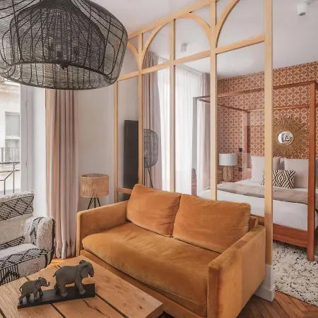 Отель Maisons Du Monde & -