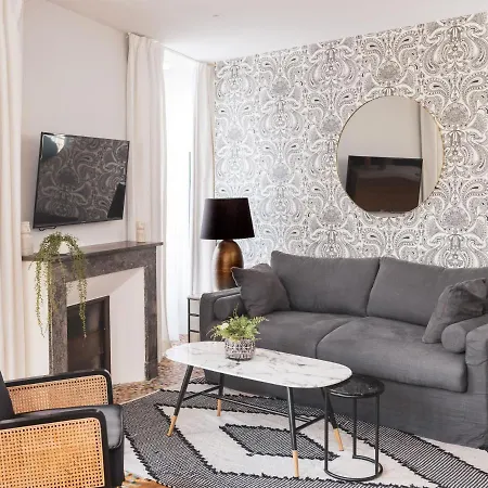 Maisons Du Monde & - Отель 4*