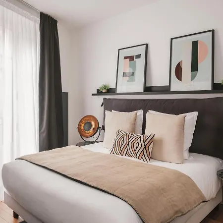 Отель Maisons Du Monde & -