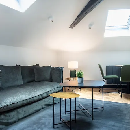 Отель Maisons Du Monde & - 4*