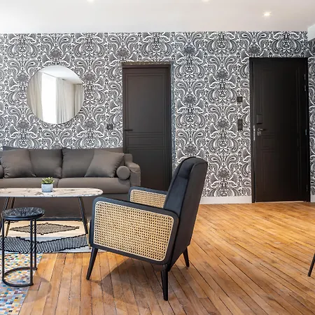 Maisons Du Monde & - Отель 4*