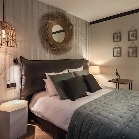 Maisons Du Monde & - Отель