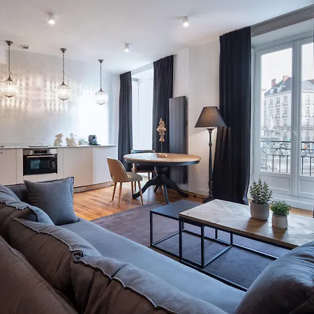 Maisons Du Monde & - Отель Нант
